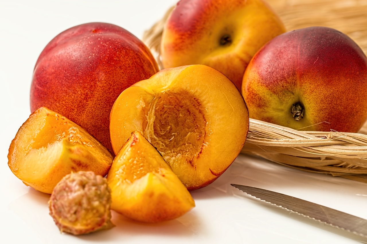 Add nectarines to your keto shopping list